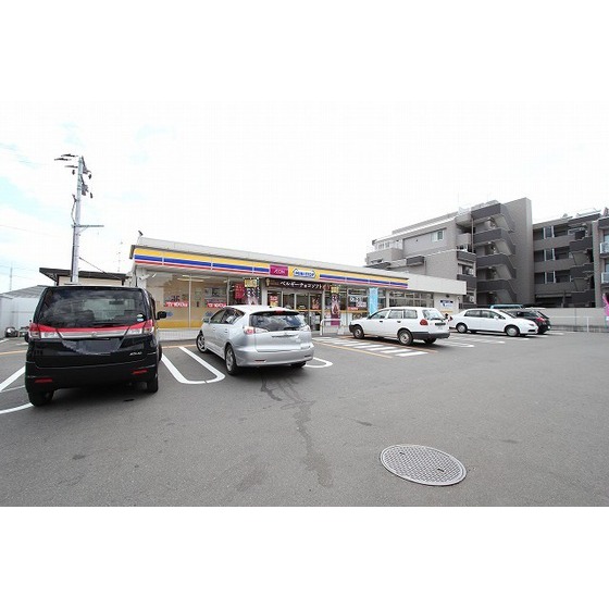 コンビニ　ミニストップ仙台八木山緑町店（コンビニ）まで486m