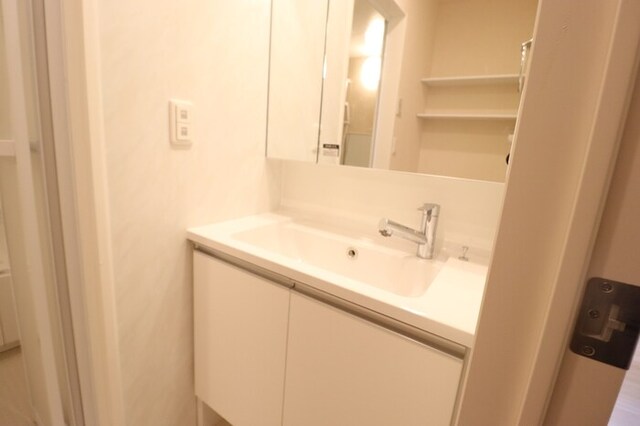 洗面設備　洗髪洗面化粧台