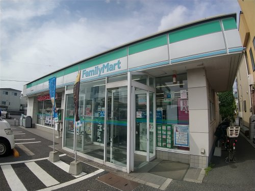 コンビニ　ファミリーマート 習志野鷺沼店（コンビニ）まで575m