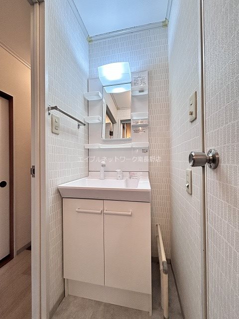 洗面設備　写真は202号室です(参考)