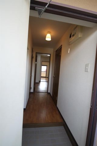 玄関　※他部屋参照