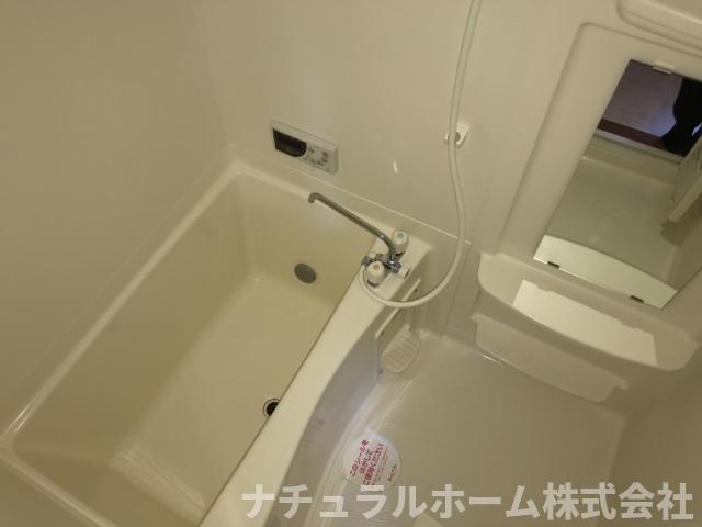 バス・シャワールーム　追焚き機能付き
