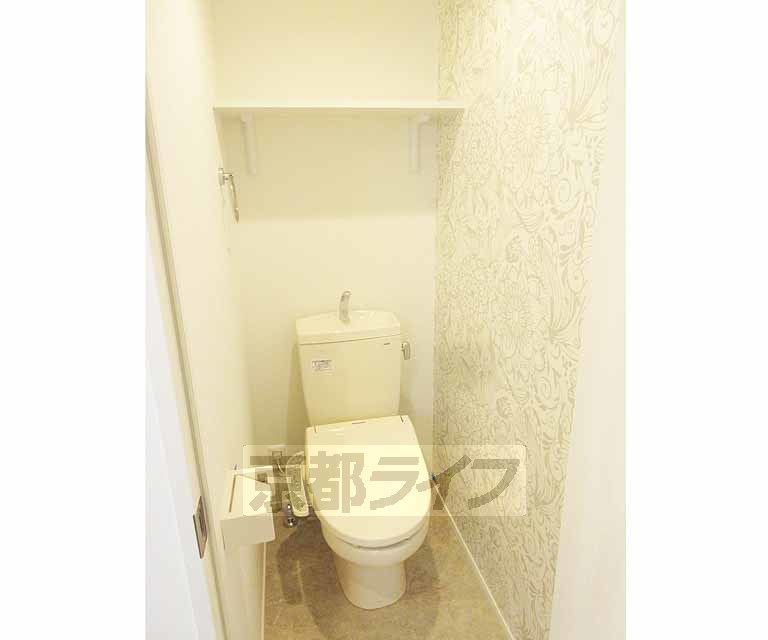 トイレ　ウォシュレット付きのトイレです