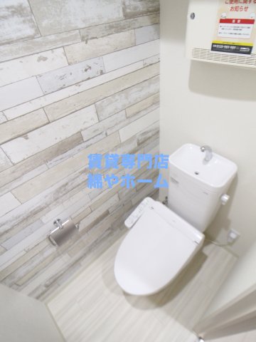 トイレ　清潔感のあるトイレです