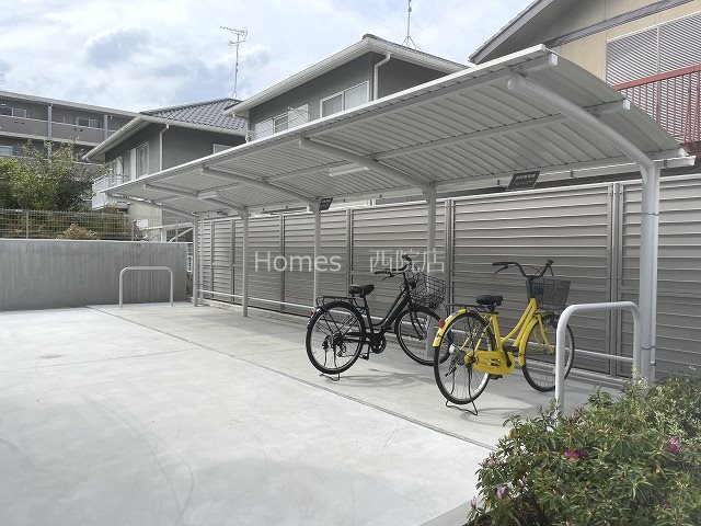 駐車場　駐輪場
