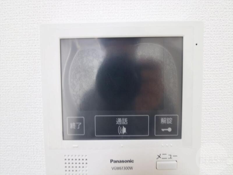 セキュリティ　モニター付きインターフォンで安心