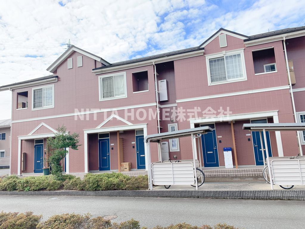 建物外観　温かい色味がオシャレな外観(^^)/