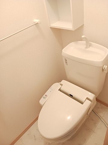 トイレ　コンパクトで使いやすいトイレです