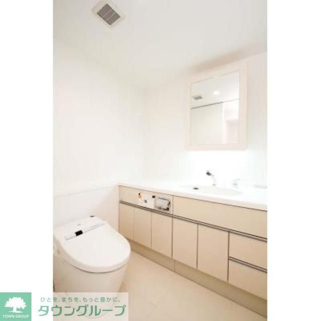トイレ　※写真は同タイプ住戸です。