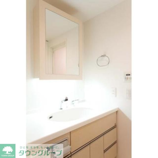 洗面設備　※写真は同タイプ住戸です。