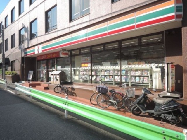 コンビニ　セブンイレブン目黒東山3丁目店（コンビニ）まで736m