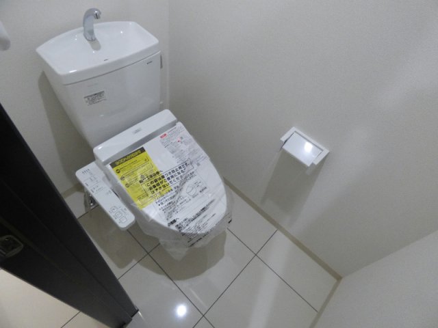 トイレ　※1号タイプの写真です