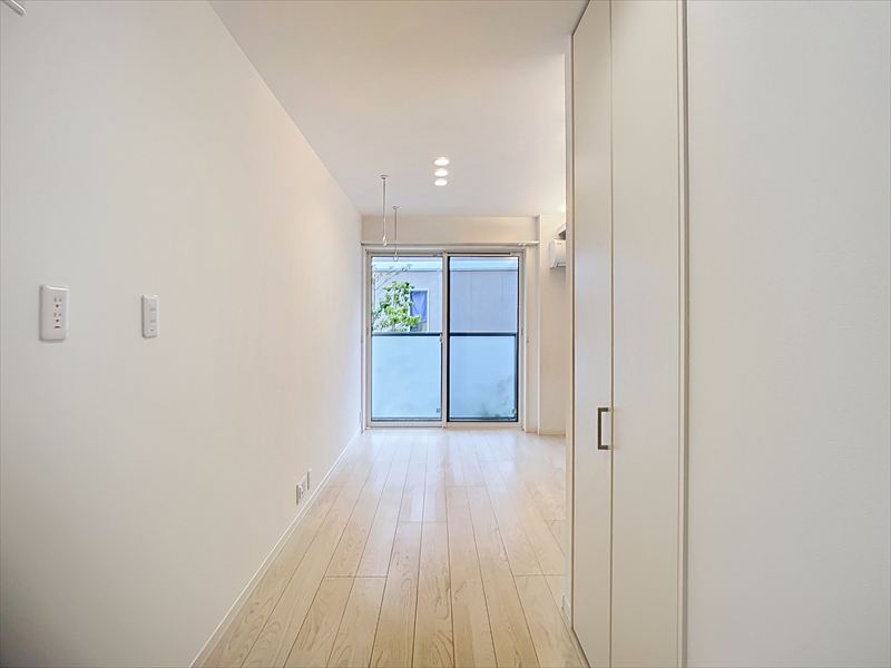 居室・リビング　※写真は同物件の別部屋です