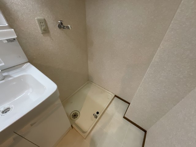 その他　室内洗濯機置場です
