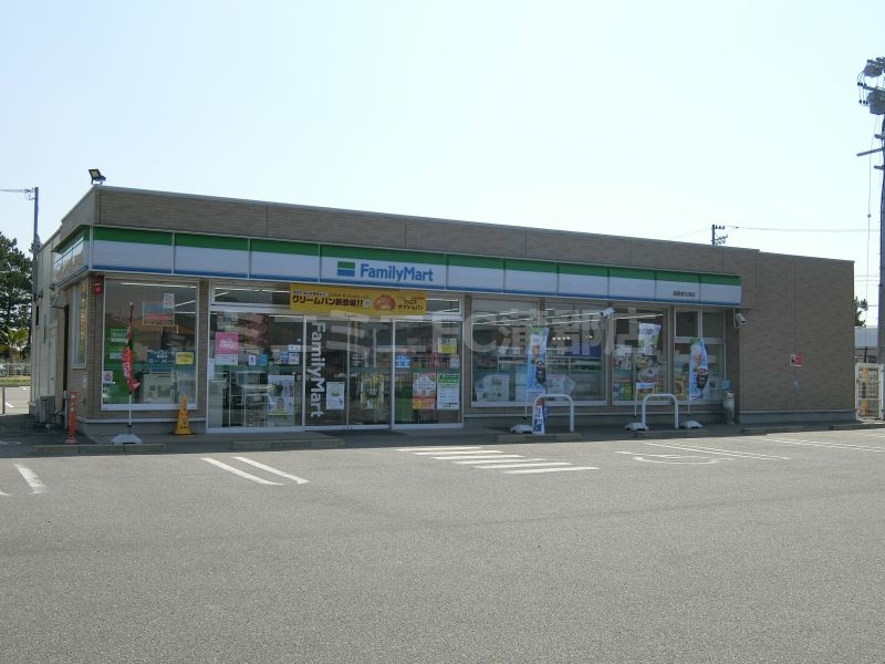 コンビニ　ファミリーマート蒲郡春日浦店（コンビニ）まで1079m