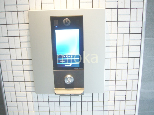 セキュリティ　オートロック付き