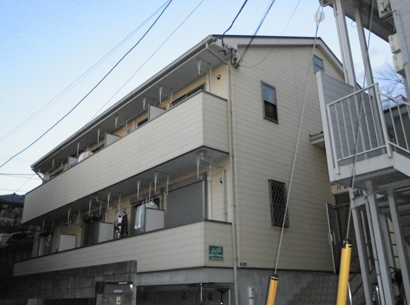 建物外観　東急東横線「菊名駅」徒歩5分のアパートです。