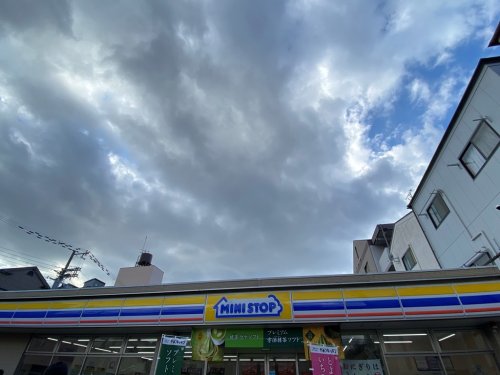 コンビニ　ミニストップ 東淀川豊里4丁目店（コンビニ）まで486m