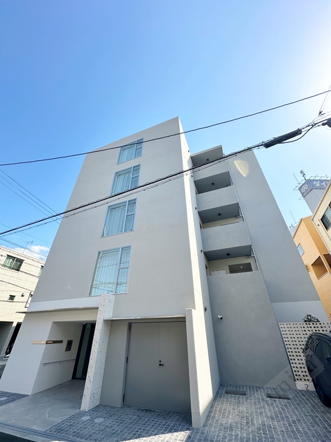 建物外観　駅近のデザイナーズマンション♪