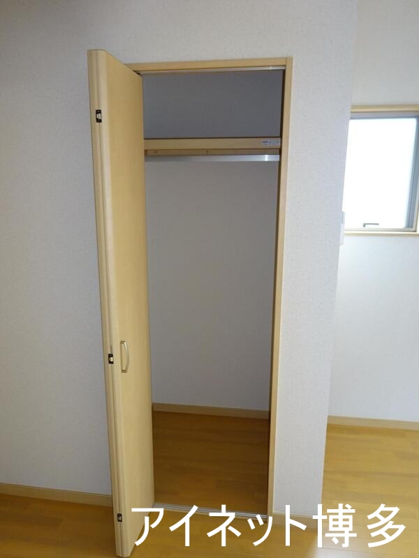 収納　お洋服が多い方でも楽々収納できます