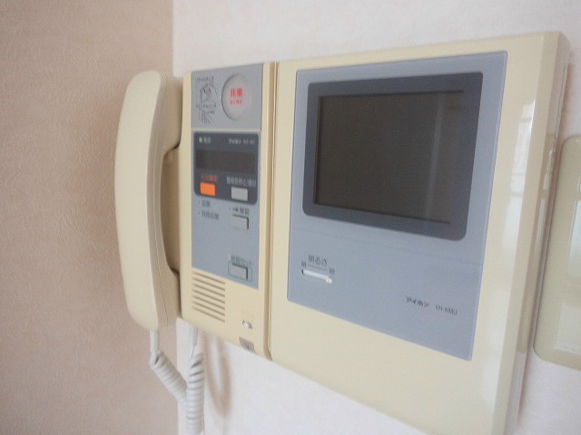 セキュリティ　モニター付きインターホン♪
