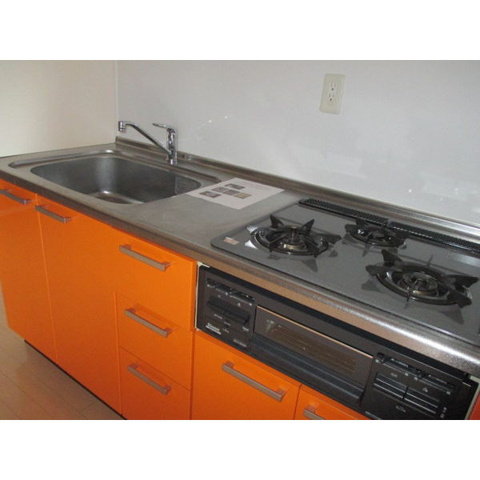 キッチン　※写真は同じマンションの違う部屋のものになります。