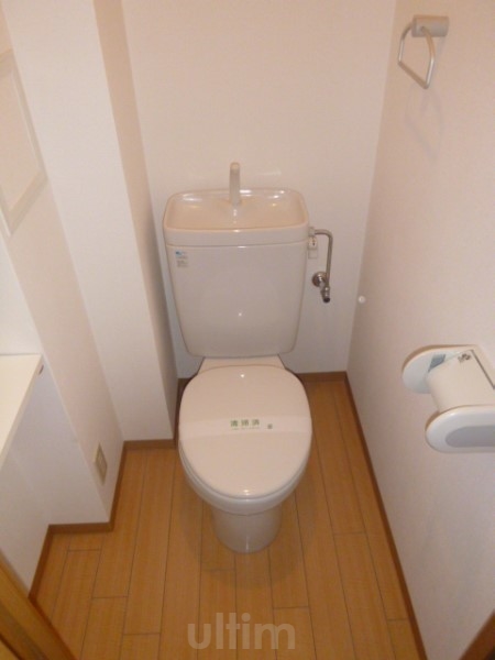 トイレ　別の部屋の写真