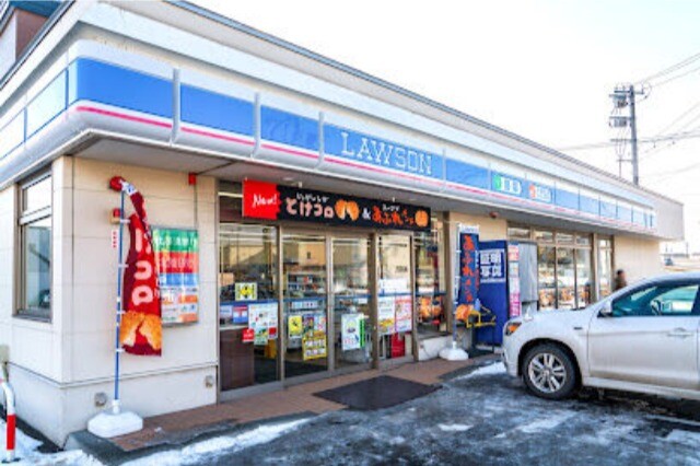 コンビニ　ローソン札幌北郷2条二丁目店（コンビニ）まで721m