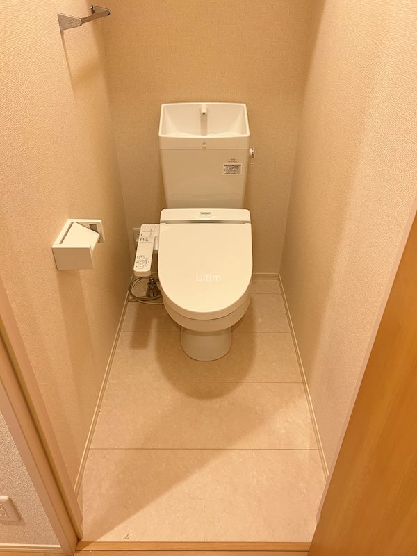 トイレ　※同タイプの他のお部屋です