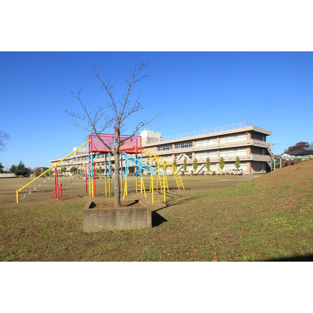 小学校　阿見町立阿見第一小学校（小学校）まで270m