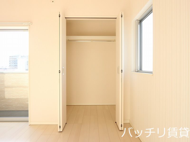 収納　同型タイプの為、現状を優先致します。