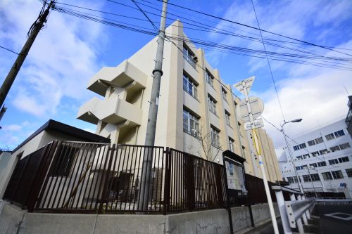 小学校　大阪市立長池小学校（小学校）まで93m