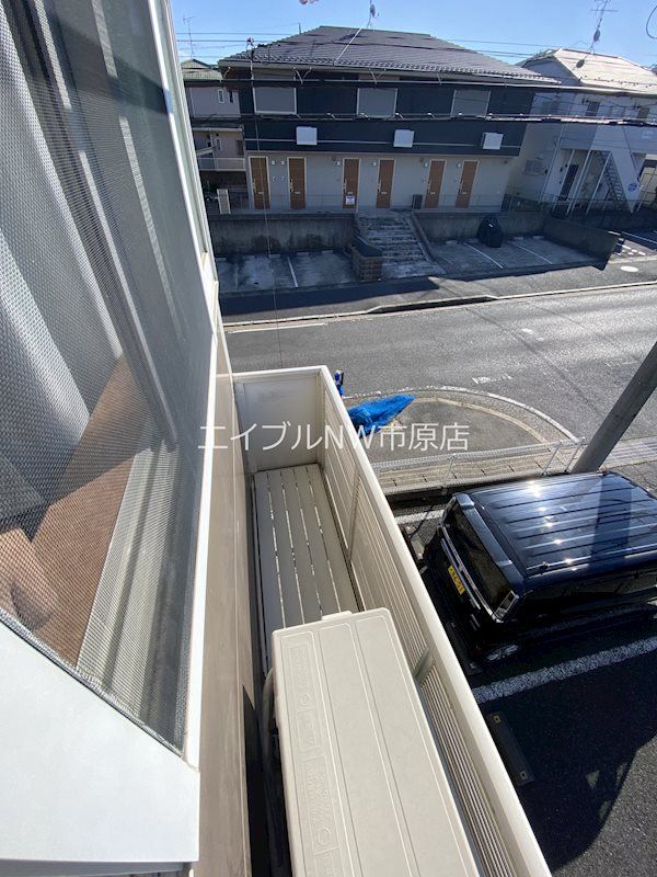 バルコニー　室外機置場