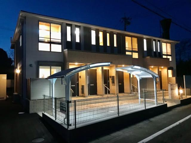 建物外観　外観写真（夜）