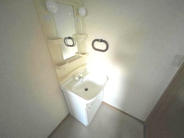 洗面設備　※別部屋写真参考※
