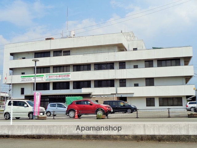 役所　西条市役所小松支所（役所）まで589m