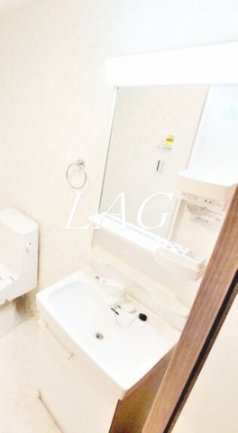 洗面設備　独立洗面台です。