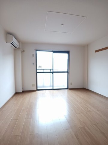その他部屋・スペース　明るい色調の室内です