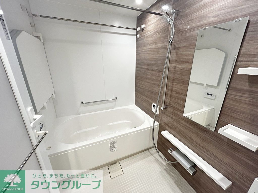 バス・シャワールーム　浴室（追焚き・浴室換気乾燥機付き）