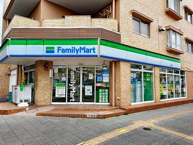 コンビニ　ファミリーマート 九丁堀店（コンビニ）まで258m