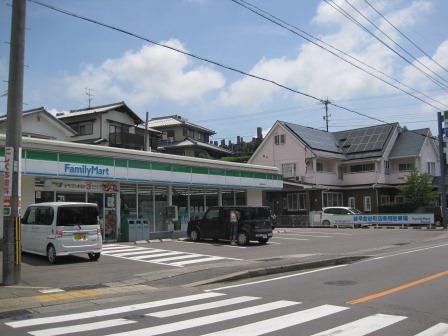 コンビニ　ファミリーマート 諫早金谷町店（コンビニ）まで276m