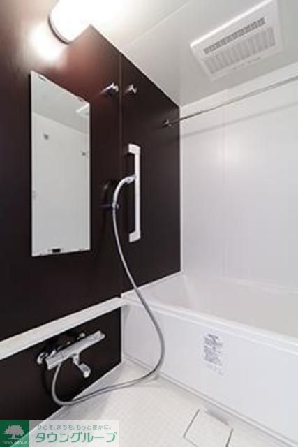 バス・シャワールーム　※写真は同タイプ住戸です。