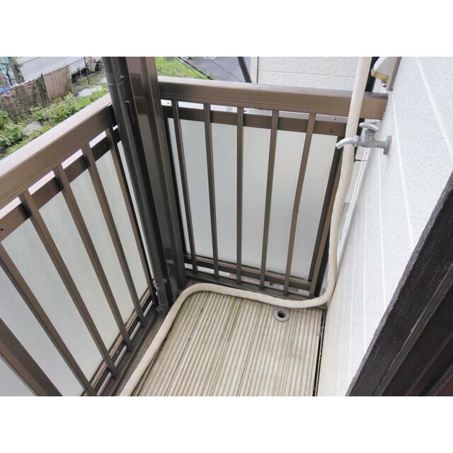 バルコニー　洗濯機置場