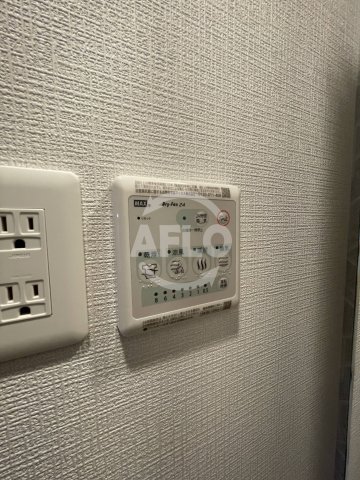 洗面設備　エスリードザ・グラン大阪サウス　浴室乾燥機