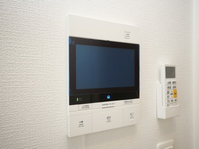 セキュリティ　モニター付きインターホンです