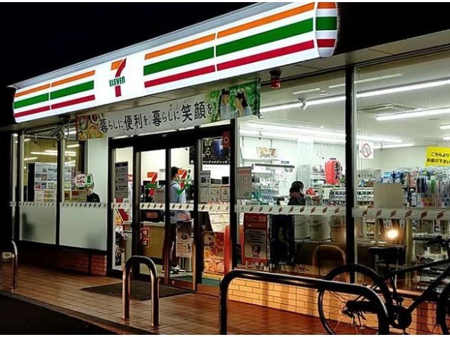 コンビニ　セブンイレブン湾岸浦安インター店（コンビニ）まで337m