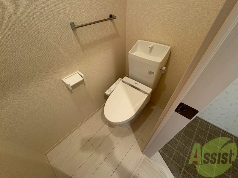 トイレ　こちらはトイレです。清潔感があり、安心して使用できます。