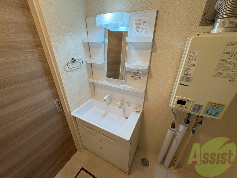 洗面設備　こちらに洗面台があります。朝の洗顔はこちらで。