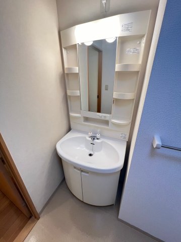 洗面設備　同間取り、別の部屋の写真です