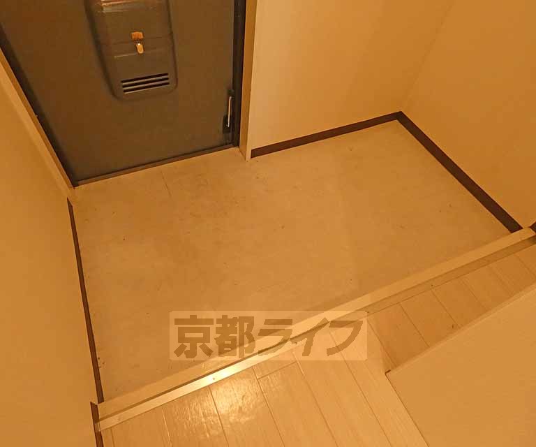 玄関　広々とした玄関です。
